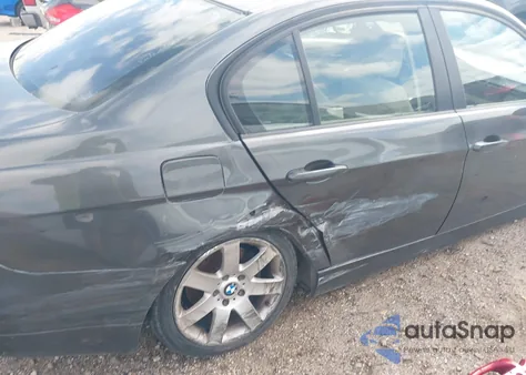 2006 BMW 325I z USA, uszkodzony, nr VIN WBAVB13506KX62011